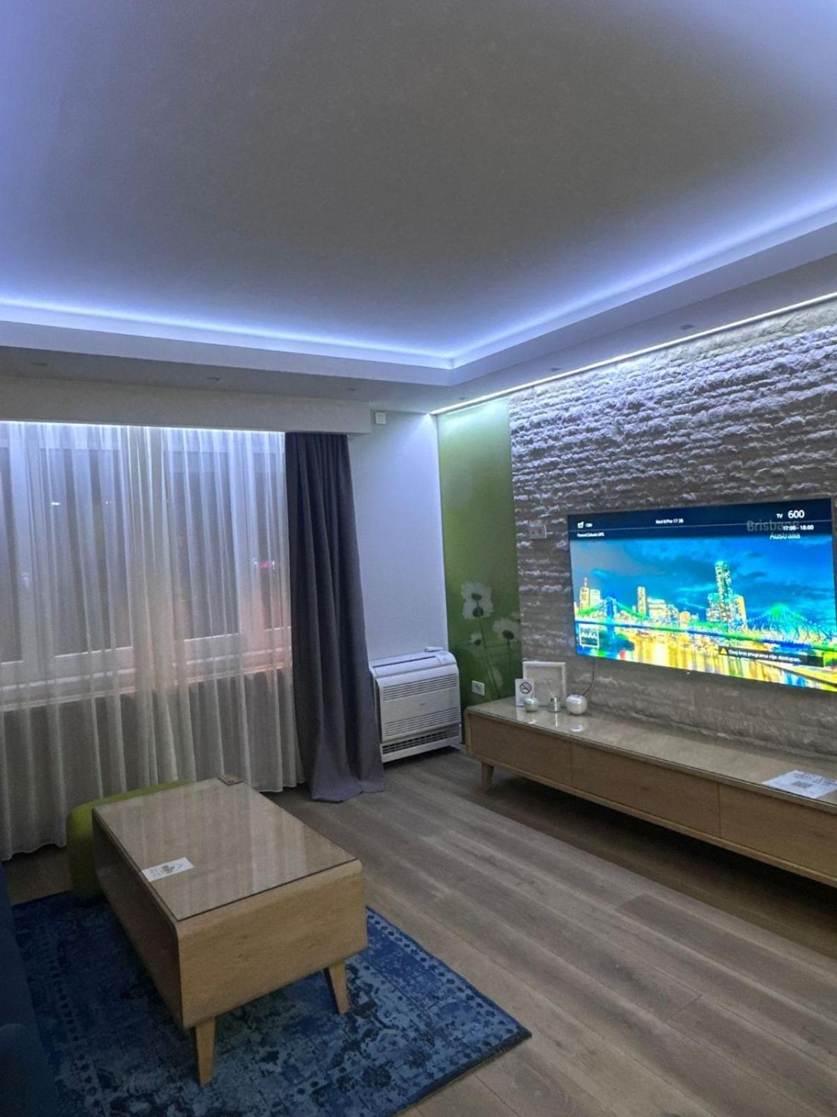City Center Apartment Sarajevo Accross Bbi Shopping Mall Exteriör bild