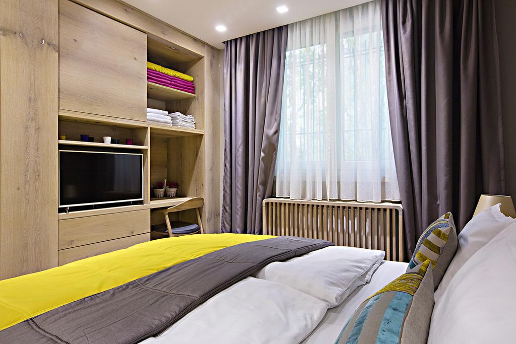 City Center Apartment Sarajevo Accross Bbi Shopping Mall Exteriör bild
